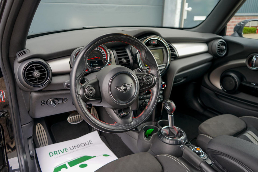 MINI John Cooper Works | Kuipstoelen | geen OPF! | Stoelverwarming | LED | Parkeersensoren