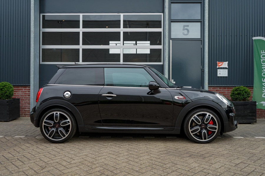 MINI John Cooper Works | Kuipstoelen | geen OPF! | Stoelverwarming | LED | Parkeersensoren