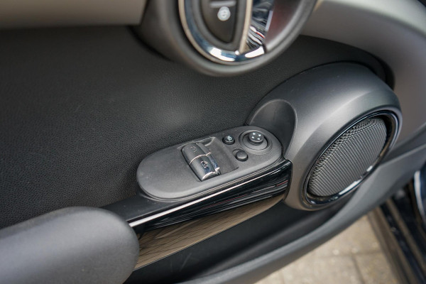 MINI John Cooper Works | Kuipstoelen | geen OPF! | Stoelverwarming | LED | Parkeersensoren