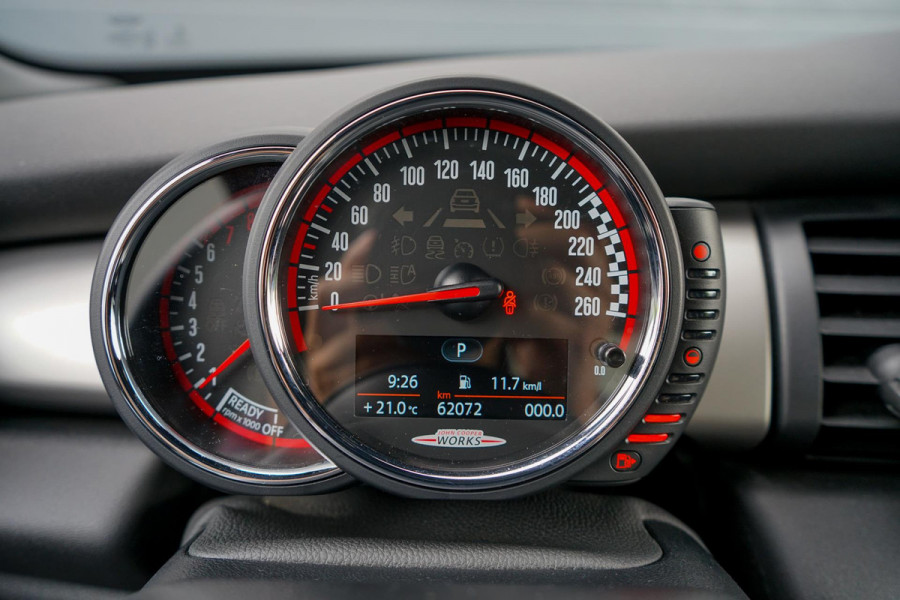 MINI John Cooper Works | Kuipstoelen | geen OPF! | Stoelverwarming | LED | Parkeersensoren