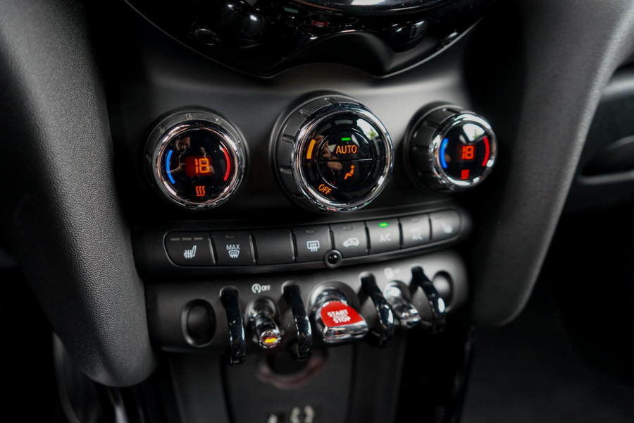 MINI John Cooper Works | Kuipstoelen | geen OPF! | Stoelverwarming | LED | Parkeersensoren