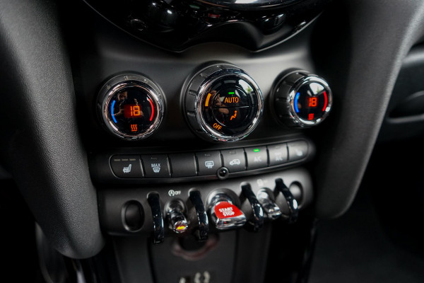 MINI John Cooper Works | Kuipstoelen | geen OPF! | Stoelverwarming | LED | Parkeersensoren