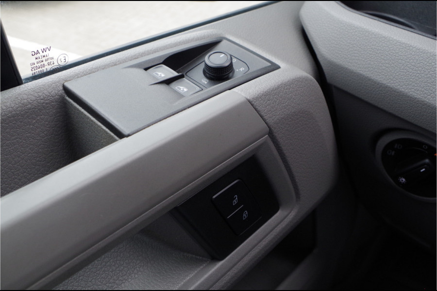 Volkswagen Crafter 30 2.0 TDI L3H2 Highline > 177pk/Dubbele schuifdeur/automaat/camera/comfort stoel...