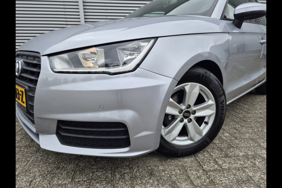 Audi A1 SPORTBACK 1.0 TFSI ,airco,navigatie,parkeersensoren, 5Deurs,