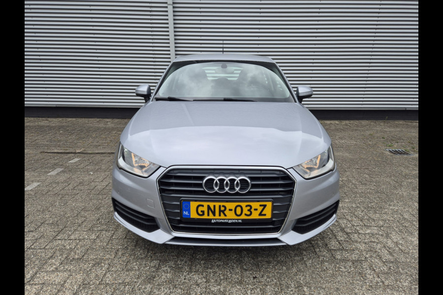 Audi A1 SPORTBACK 1.0 TFSI ,airco,navigatie,parkeersensoren, 5Deurs,