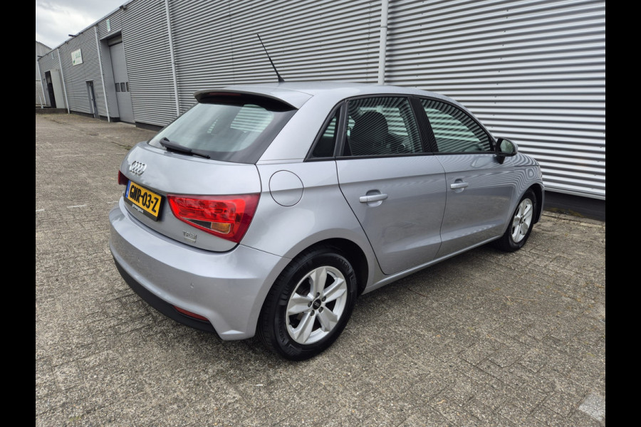 Audi A1 SPORTBACK 1.0 TFSI ,airco,navigatie,parkeersensoren, 5Deurs,