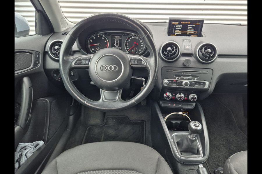 Audi A1 SPORTBACK 1.0 TFSI ,airco,navigatie,parkeersensoren, 5Deurs,