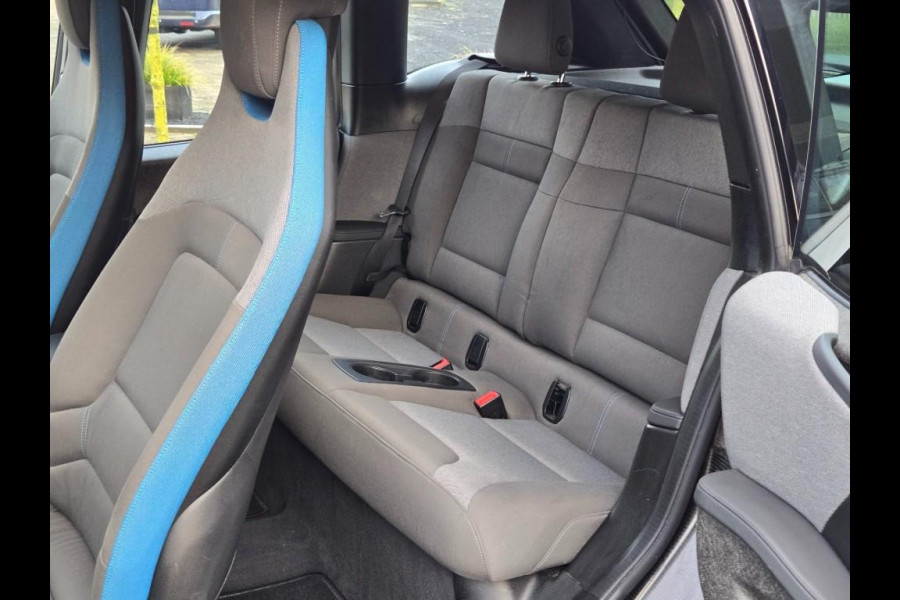 BMW i3 S 120AH 42KWH I NAVI PROFF I WARMTEPOMP I CLIMATE