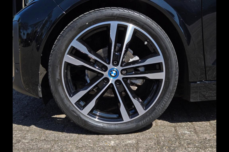 BMW i3 S 120AH 42KWH I NAVI PROFF I WARMTEPOMP I CLIMATE