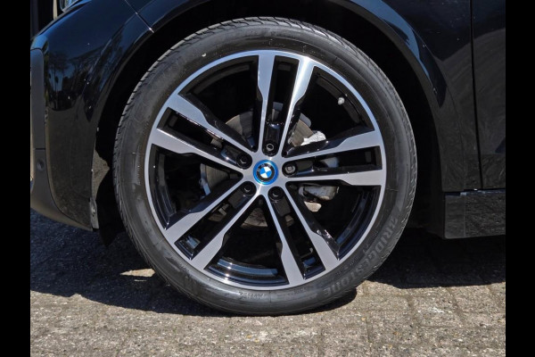 BMW i3 S 120AH 42KWH I NAVI PROFF I WARMTEPOMP I CLIMATE