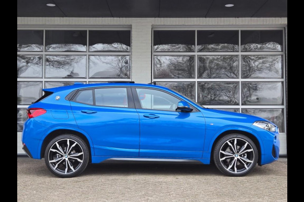 BMW X2 18I M SPORT | PANORAMA | MEMORY STOELEN | CAMERA | 19 INCH LM VELGEN | LEDER |