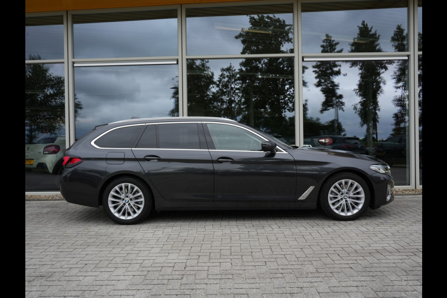 BMW 5 Serie Touring 520i Business Edition Plus | Laserlicht | DAB | Comfortstoelen | Camera