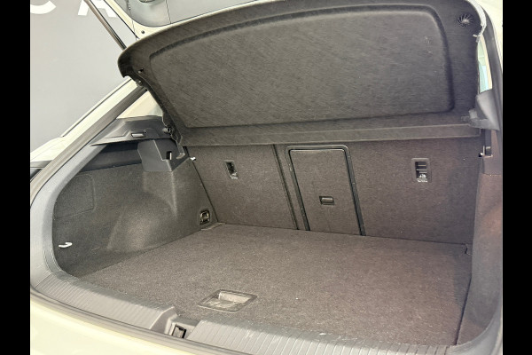 Volkswagen T-Roc 1.5 150PK TSI DSG Sport Virtual|LED|ACC|Camera