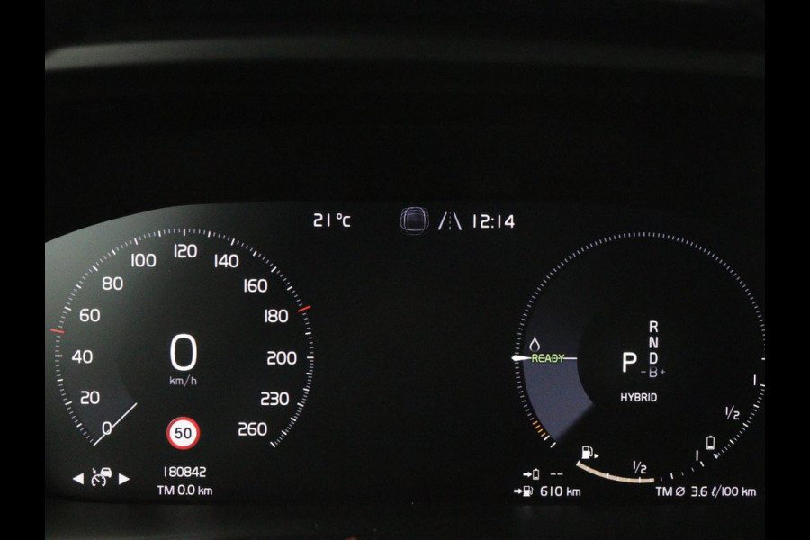 Volvo XC40 1.5 T5 Recharge Business Pro | Panoramadak | Stoel & stuurverwarming | Trekhaak | 360 camera | Adaptive cruise | Harman/Kardon | Carplay | Navigatie | Full LED