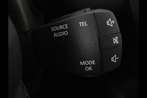 Renault Kadjar 1.3 TCe Techno | Automaat | Stoelverwarming | Trekhaak | Carplay | Camera | Half leder | Keyless | Full LED