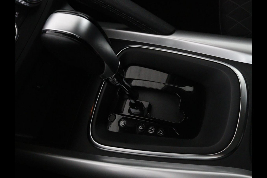 Renault Kadjar 1.3 TCe Techno | Automaat | Stoelverwarming | Trekhaak | Carplay | Camera | Half leder | Keyless | Full LED