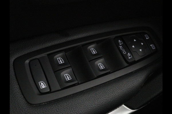 Renault Kadjar 1.3 TCe Techno | Automaat | Stoelverwarming | Trekhaak | Carplay | Camera | Half leder | Keyless | Full LED