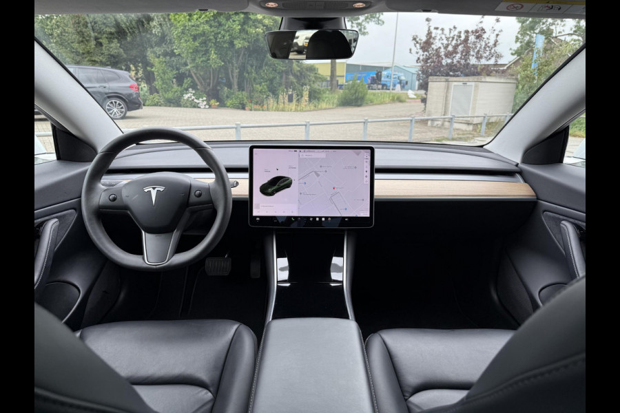 Tesla Model 3 Long Range AWD Dual | Autopilot | Panorama | Leder |