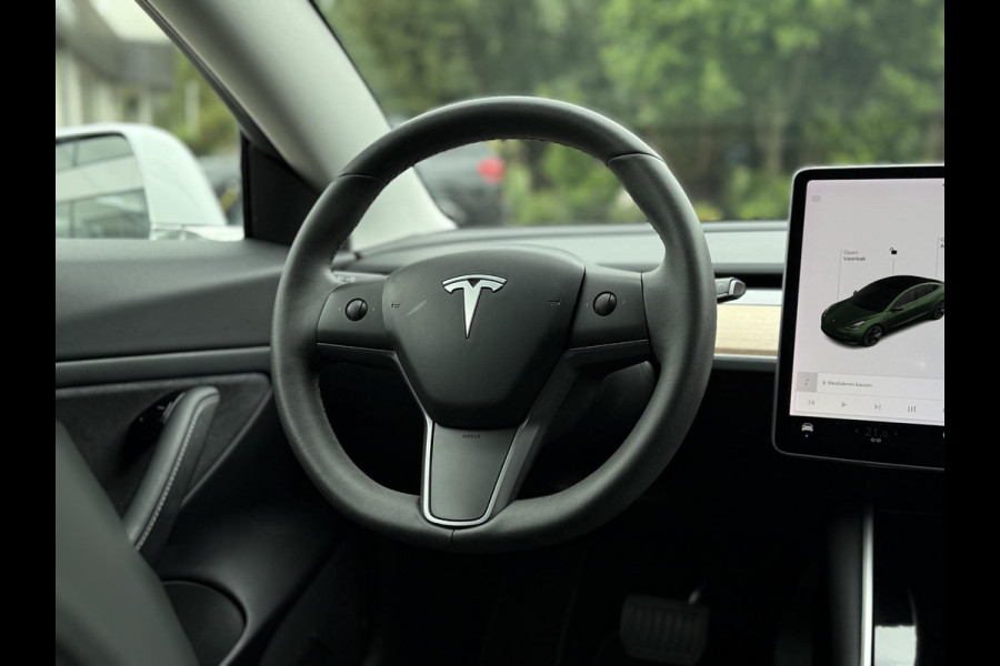 Tesla Model 3 Long Range AWD Dual | Autopilot | Panorama | Leder |