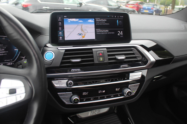 BMW iX3 High Executive 80 kWh / Trekhaak / Panoramadak / 360Camera / Head-up / 20'' / Leder / Harman Kardon / Navigatie / Memory seats / Dodehoek / DAB / Stoelverwarming / Cruise Control Adaptief