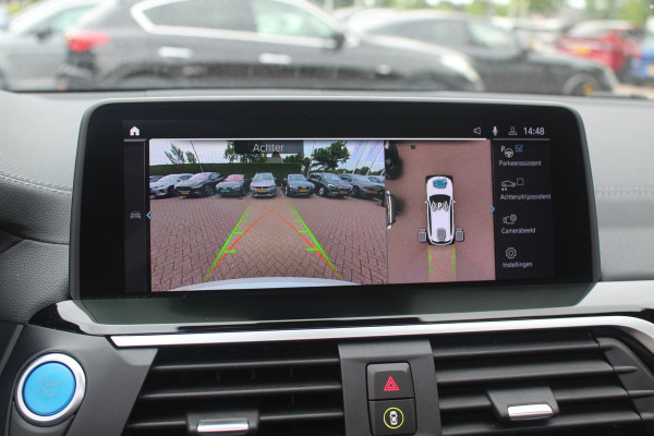 BMW iX3 High Executive 80 kWh / Trekhaak / Panoramadak / 360Camera / Head-up / 20'' / Leder / Harman Kardon / Navigatie / Memory seats / Dodehoek / DAB / Stoelverwarming / Cruise Control Adaptief