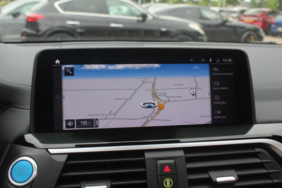 BMW iX3 High Executive 80 kWh / Trekhaak / Panoramadak / 360Camera / Head-up / 20'' / Leder / Harman Kardon / Navigatie / Memory seats / Dodehoek / DAB / Stoelverwarming / Cruise Control Adaptief