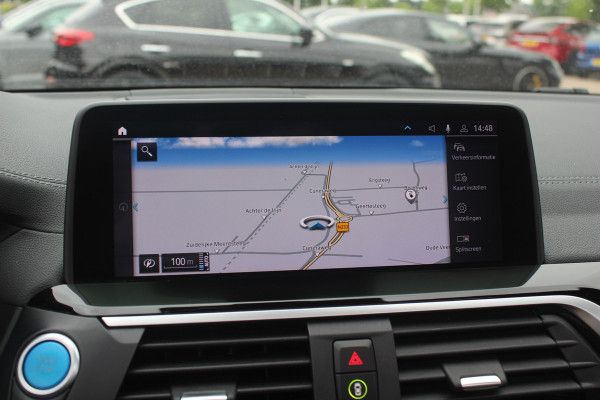 BMW iX3 High Executive 80 kWh / Trekhaak / Panoramadak / 360Camera / Head-up / 20'' / Leder / Harman Kardon / Navigatie / Memory seats / Dodehoek / DAB / Stoelverwarming / Cruise Control Adaptief