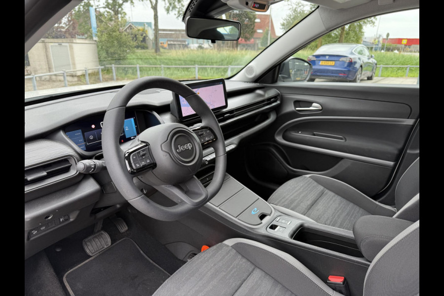 Jeep Avenger Aut. Longitude 54kWh | Navi | Carplay | Stoelverwarming |