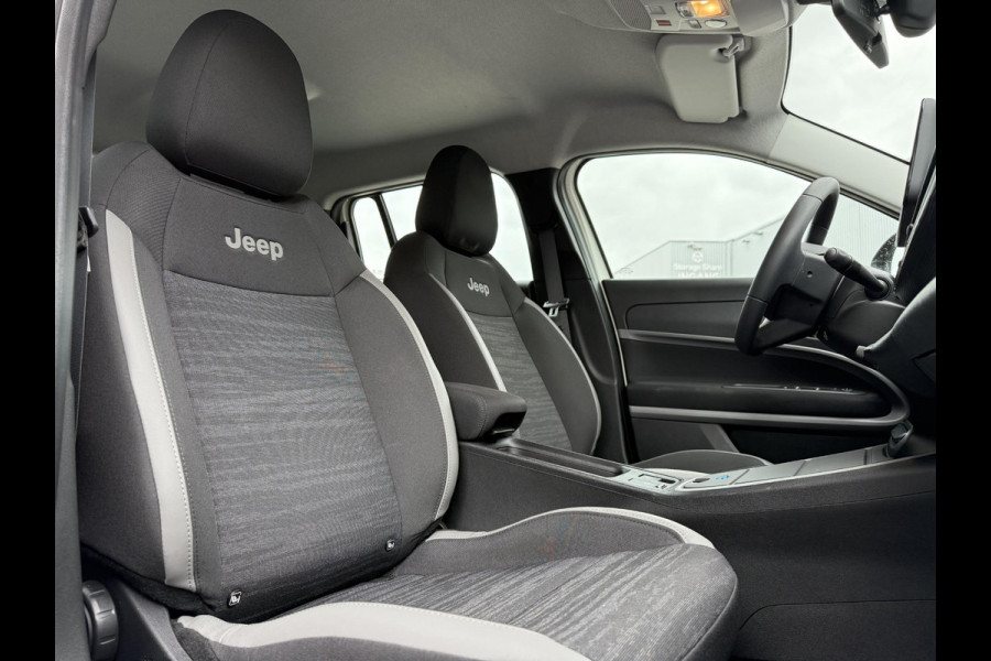 Jeep Avenger Aut. Longitude 54kWh | Navi | Carplay | Stoelverwarming |