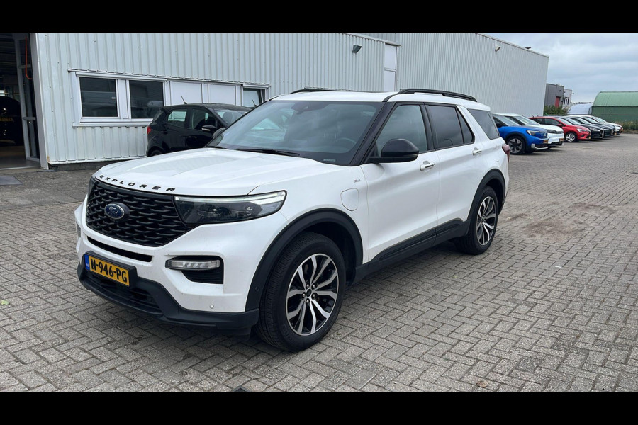 Ford Explorer 3.0 V6 EcoBoost PHEV ST-Line 457pk | Adaptieve Cruise | Full LED | Massage Stoelen | 2.500kg Trekgewicht | Trekhaak Afneembaar