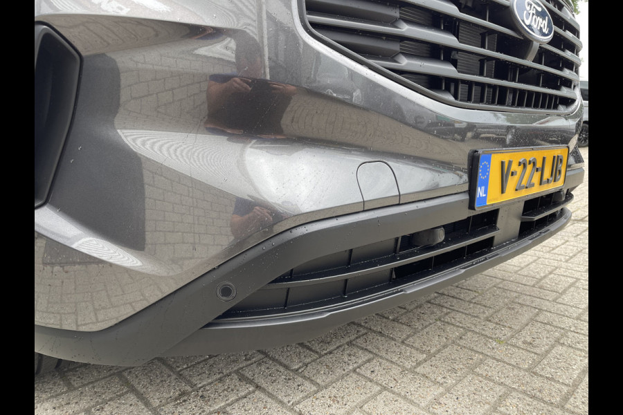 Ford Transit Custom 340 2.0 TDCI L2H1 Trend DC 6 persoons / NIEUW / bpm vrij / rijklaar € 39.950 ex btw / lease vanaf € 715 / direct leverbaar / airco / cruise / apple carplay / camera / magnetic grey metallic