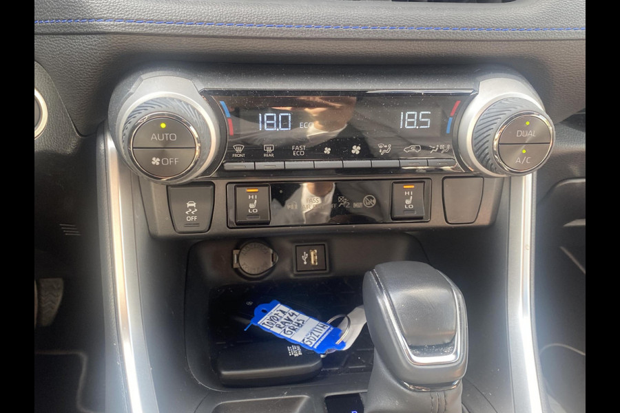 Toyota RAV4 2.5 Hybrid AWD Dynamic NIEUW MODEL! | TREKHAAK | CAMERA | ELECTR. ACHTERKLEP| STOELVERWARMING | RIJKLAARRPIJS INCL. FABR. GARANTIE T/M 03-2034