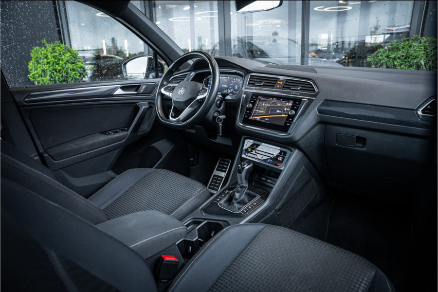 Volkswagen Tiguan 1.5 TSI MY21 - Panorama | ACC | Stoelverwarming | Apple Carplay