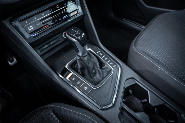 Volkswagen Tiguan 1.5 TSI MY21 - Panorama | ACC | Stoelverwarming | Apple Carplay