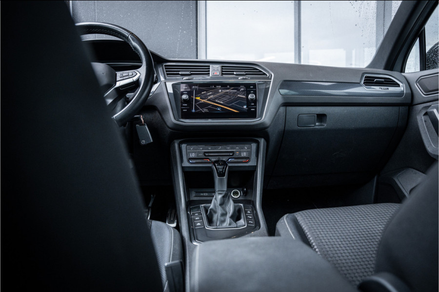 Volkswagen Tiguan 1.5 TSI MY21 - Panorama | ACC | Stoelverwarming | Apple Carplay