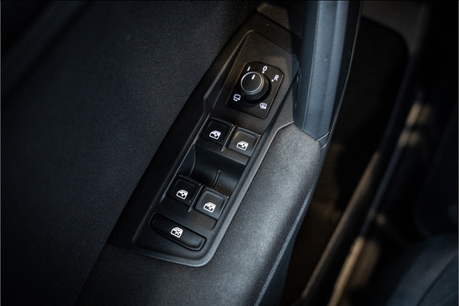 Volkswagen Tiguan 1.5 TSI MY21 - Panorama | ACC | Stoelverwarming | Apple Carplay