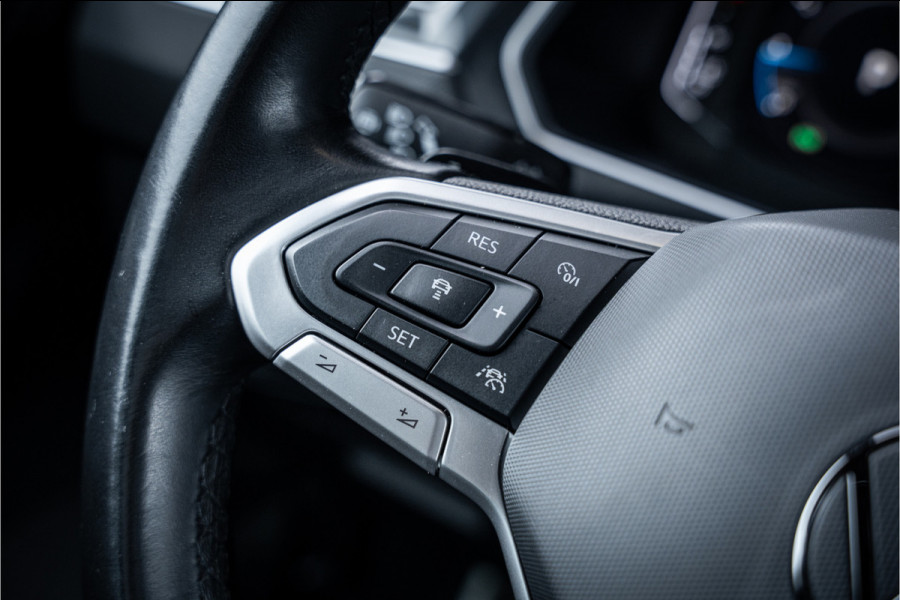 Volkswagen Tiguan 1.5 TSI MY21 - Panorama | ACC | Stoelverwarming | Apple Carplay