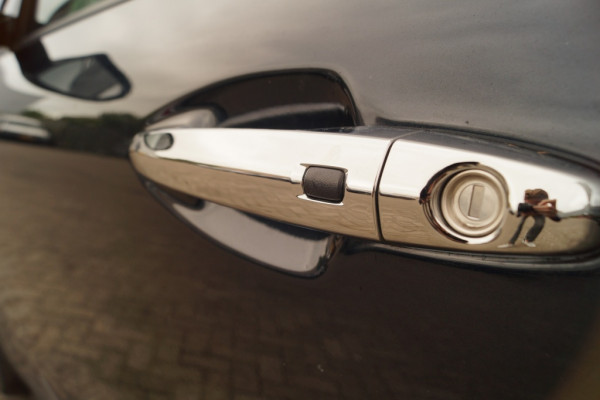 Kia e-Niro ExecutiveLine 64kWh -LEER-NAVI-ECC-CAM-