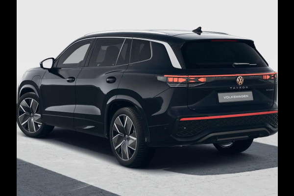 Volkswagen Tayron R-Line-Edition 1.5 eHybrid 200 kW / 272 pk SUV 6 v