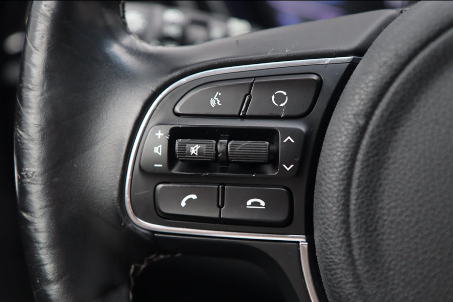 Kia Niro 1.6 GDI PHEV ExecutiveLine / KEYLESS / DODEHOEK / LEDER / CAMERA / JBL
