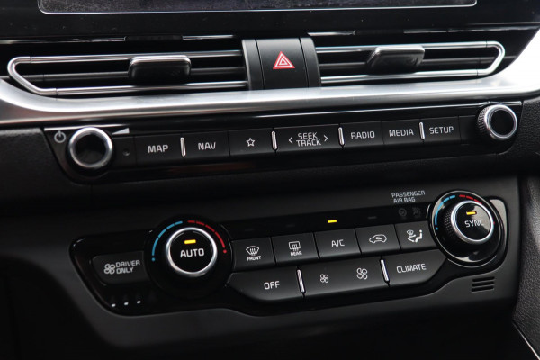 Kia Niro 1.6 GDI PHEV ExecutiveLine / KEYLESS / DODEHOEK / LEDER / CAMERA / JBL