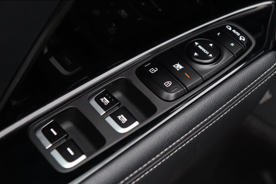 Kia Niro 1.6 GDI PHEV ExecutiveLine / KEYLESS / DODEHOEK / LEDER / CAMERA / JBL