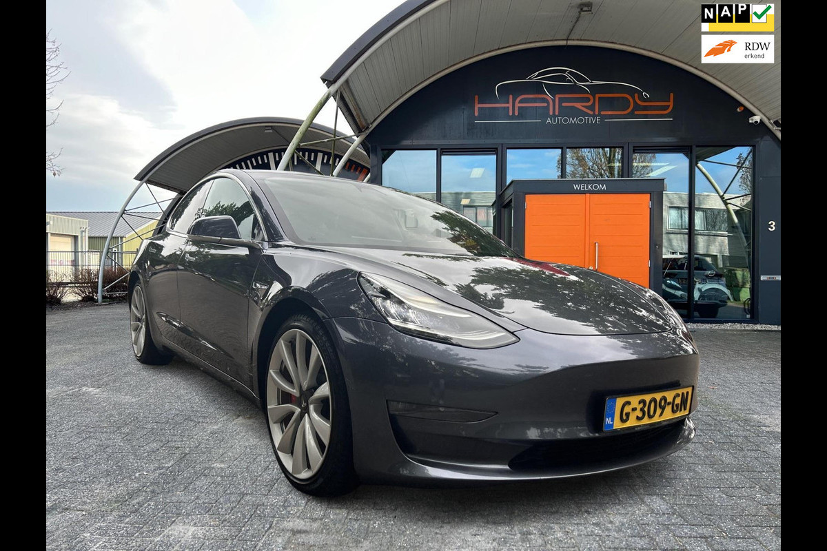 Tesla Model 3 Performance AWD 85% SOH 1e EIG BTW Auto Rijklaarprijs! Tesla Model 3 Performance AWD 85% SOH 1e EIG BTW Auto Rijklaarprijs!