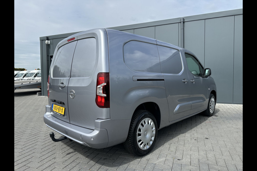 Opel Combo 1.5 BlueHDi 130 PK AUTOMAAT / L2H1 / 31.834 KM / CAMERA / ECC / CRUISE / TREKHAAK / STUURVERWARMING