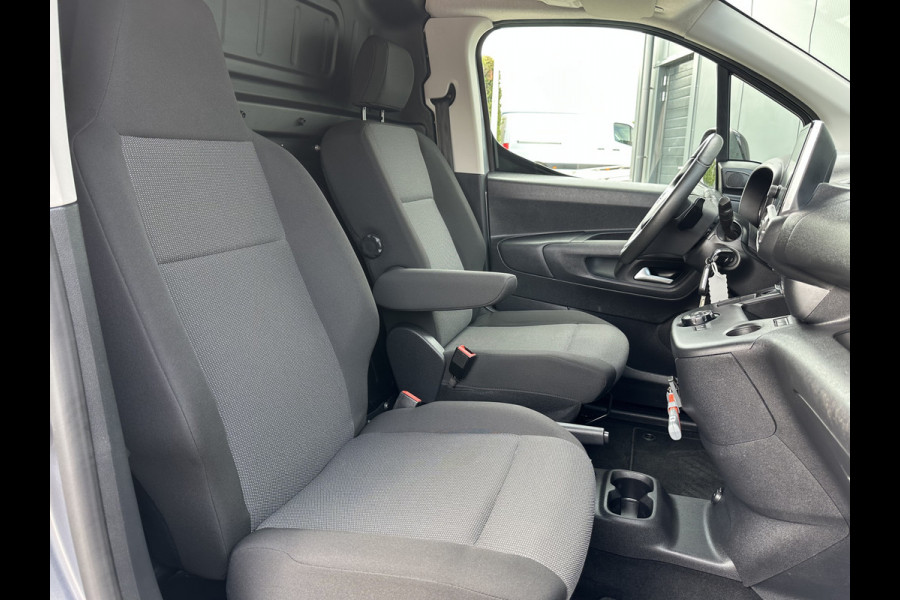 Opel Combo 1.5 BlueHDi 130 PK AUTOMAAT / L2H1 / 31.834 KM / CAMERA / ECC / CRUISE / TREKHAAK / STUURVERWARMING
