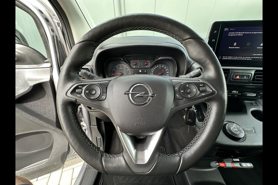 Opel Combo 1.5 BlueHDi 130 PK AUTOMAAT / L2H1 / 31.834 KM / CAMERA / ECC / CRUISE / TREKHAAK / STUURVERWARMING