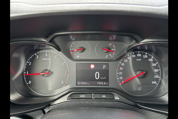 Opel Combo 1.5 BlueHDi 130 PK AUTOMAAT / L2H1 / 31.834 KM / CAMERA / ECC / CRUISE / TREKHAAK / STUURVERWARMING