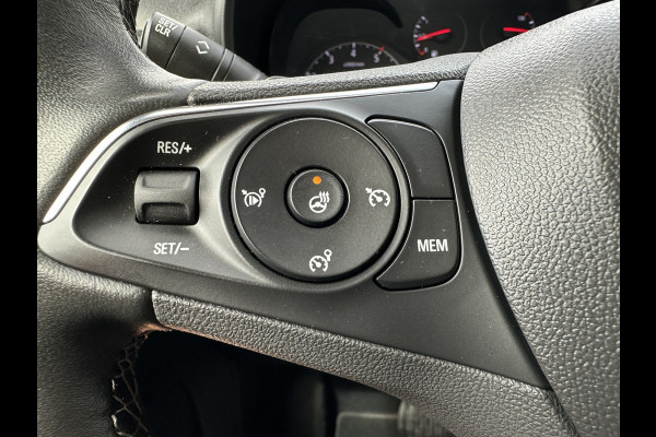 Opel Combo 1.5 BlueHDi 130 PK AUTOMAAT / L2H1 / 31.834 KM / CAMERA / ECC / CRUISE / TREKHAAK / STUURVERWARMING