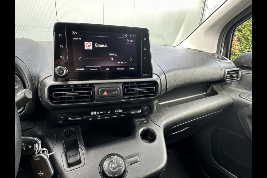 Opel Combo 1.5 BlueHDi 130 PK AUTOMAAT / L2H1 / 31.834 KM / CAMERA / ECC / CRUISE / TREKHAAK / STUURVERWARMING
