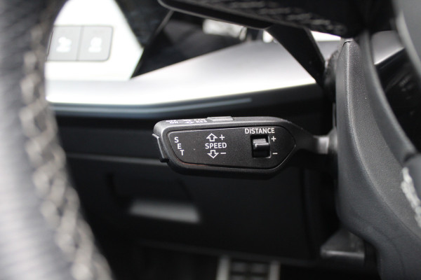 Audi S3 Limousine 2.0 TFSI quattro Edition One / Panoramadak / Camera / RS Seats / B&O / 19'' / Matrix LED / Navigatie / Dodehoek / ACC / Stoelverwarming / DAB
